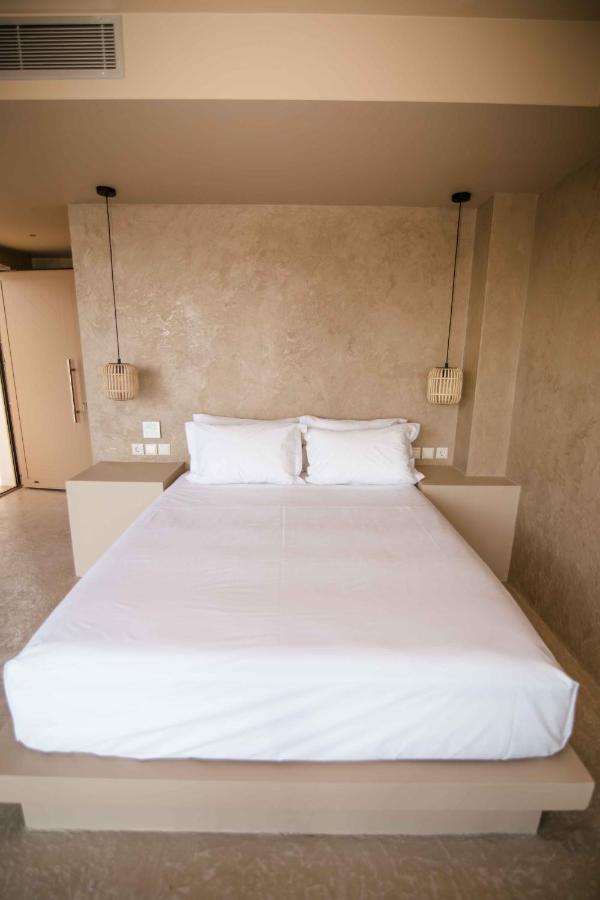 Mani Luxury Suites And Studios In Gytheio With Private Pools ภายนอก รูปภาพ