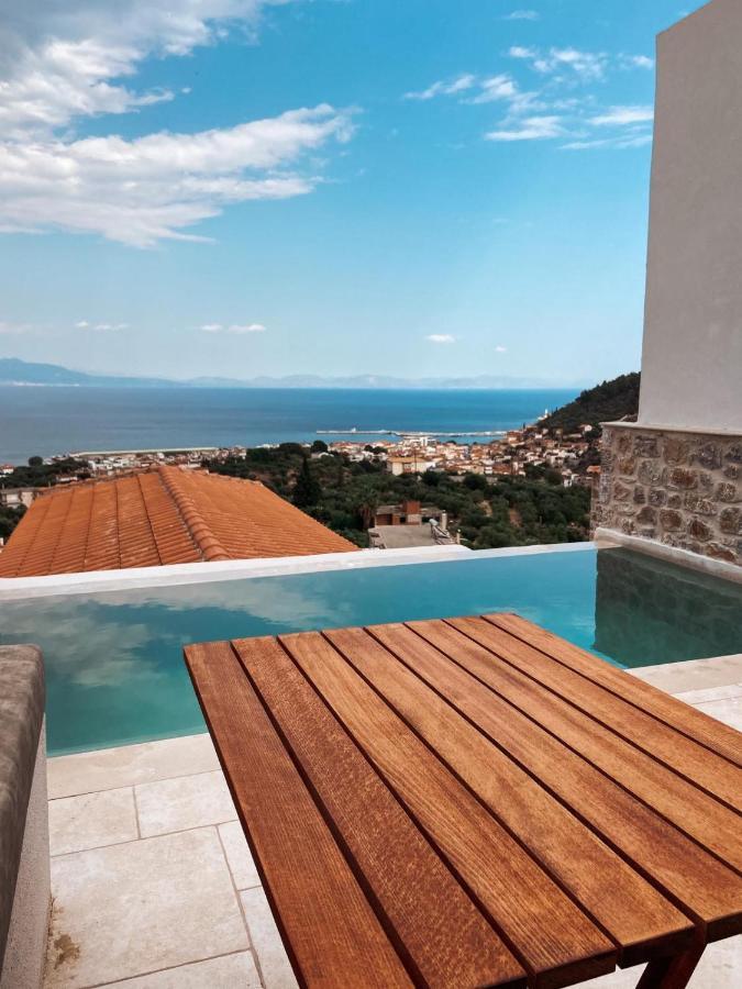 Mani Luxury Suites And Studios In Gytheio With Private Pools ภายนอก รูปภาพ
