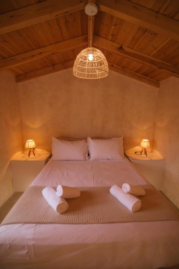 Mani Luxury Suites And Studios In Gytheio With Private Pools ภายนอก รูปภาพ