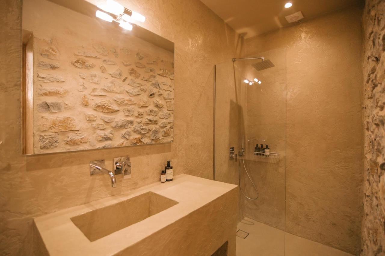 Mani Luxury Suites And Studios In Gytheio With Private Pools ภายนอก รูปภาพ