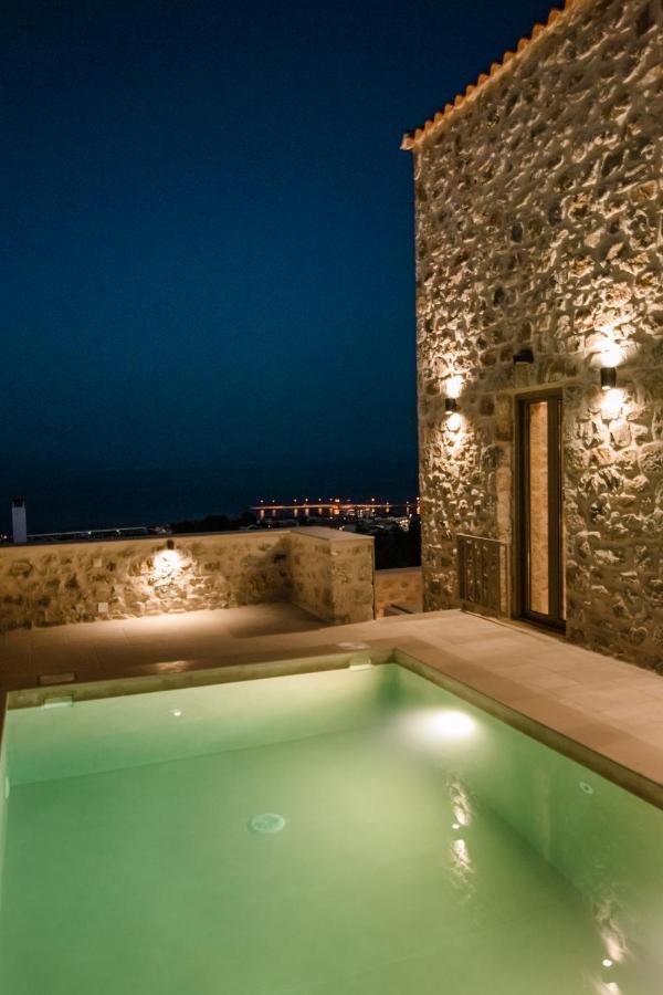 Mani Luxury Suites And Studios In Gytheio With Private Pools ภายนอก รูปภาพ